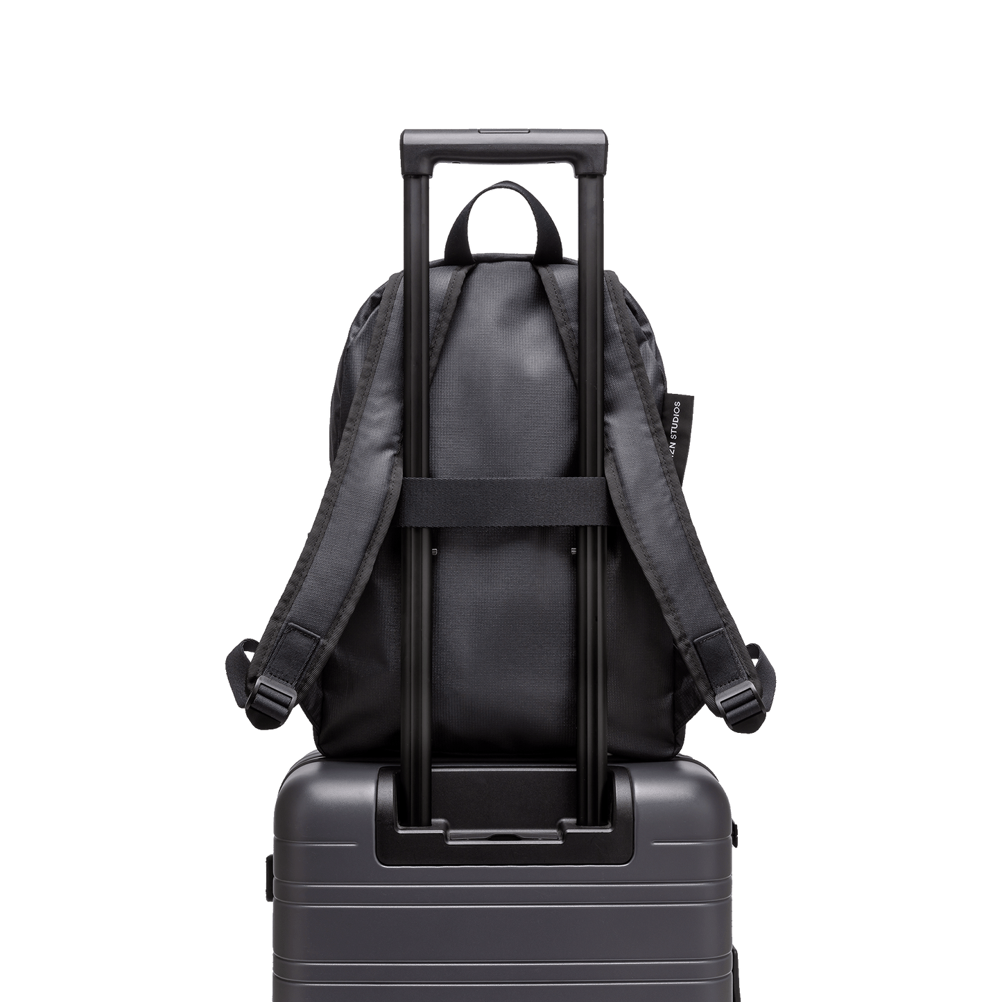 Shibuya Daypack / All Black / rPET Ripstop / Size M