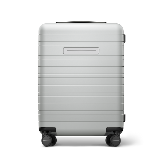 H5 / Light Quartz Grey / Premium Hard Shell / Cabin Size / Essential