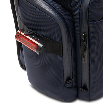 Midtown Rucksack Blau Detail - Wasserabweisend Vegan Ergonomisch - Horizn Studios