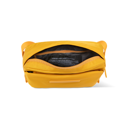 Aoyama Cross Body Medium Bright Amber Draufsicht View - Horizn Studios