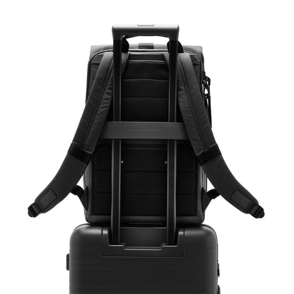 Midtown Flaptop Backpack / All Black / Recycled Nylon