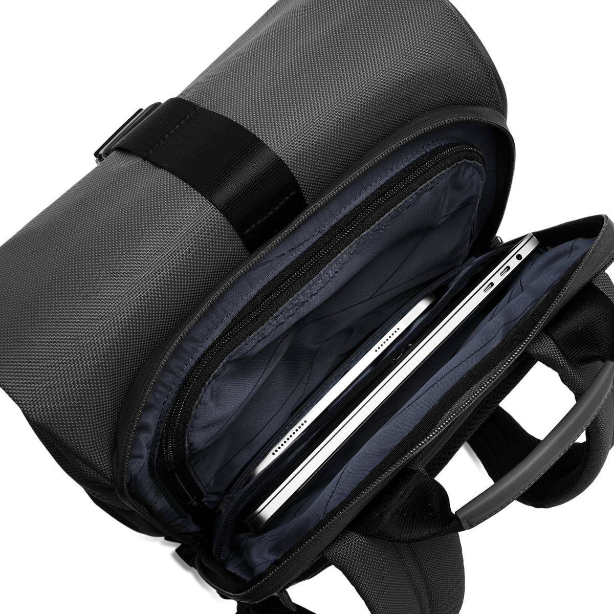 Midtown Flaptop Backpack / All Black / Recycled Nylon
