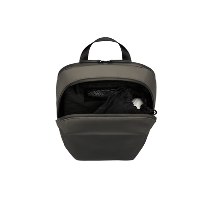 Gion Rucksack Darkolive Detail Maincompartment - Wasserabweisend Vegan Ergonomisch - Horizn Studios