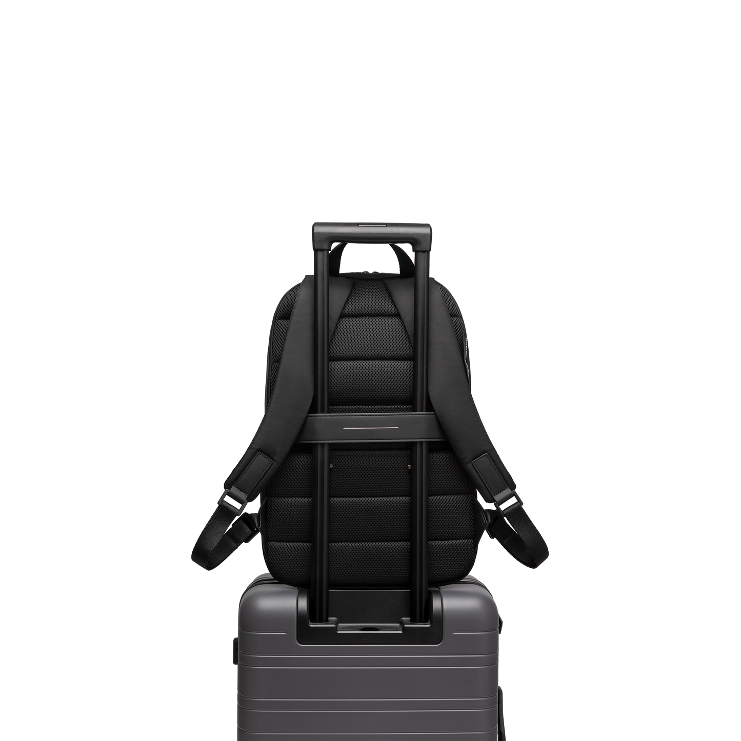 Gion Backpack Light / All Black / Recycled Nylon / Size M