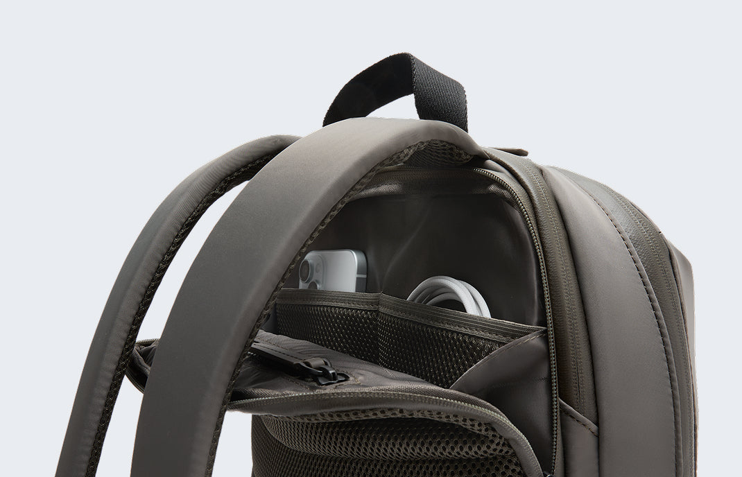 バックボーン　クラッシック　ブラックパイソン　タイ Gion Backpack Pro – Everyday Performance | Horizn Studios