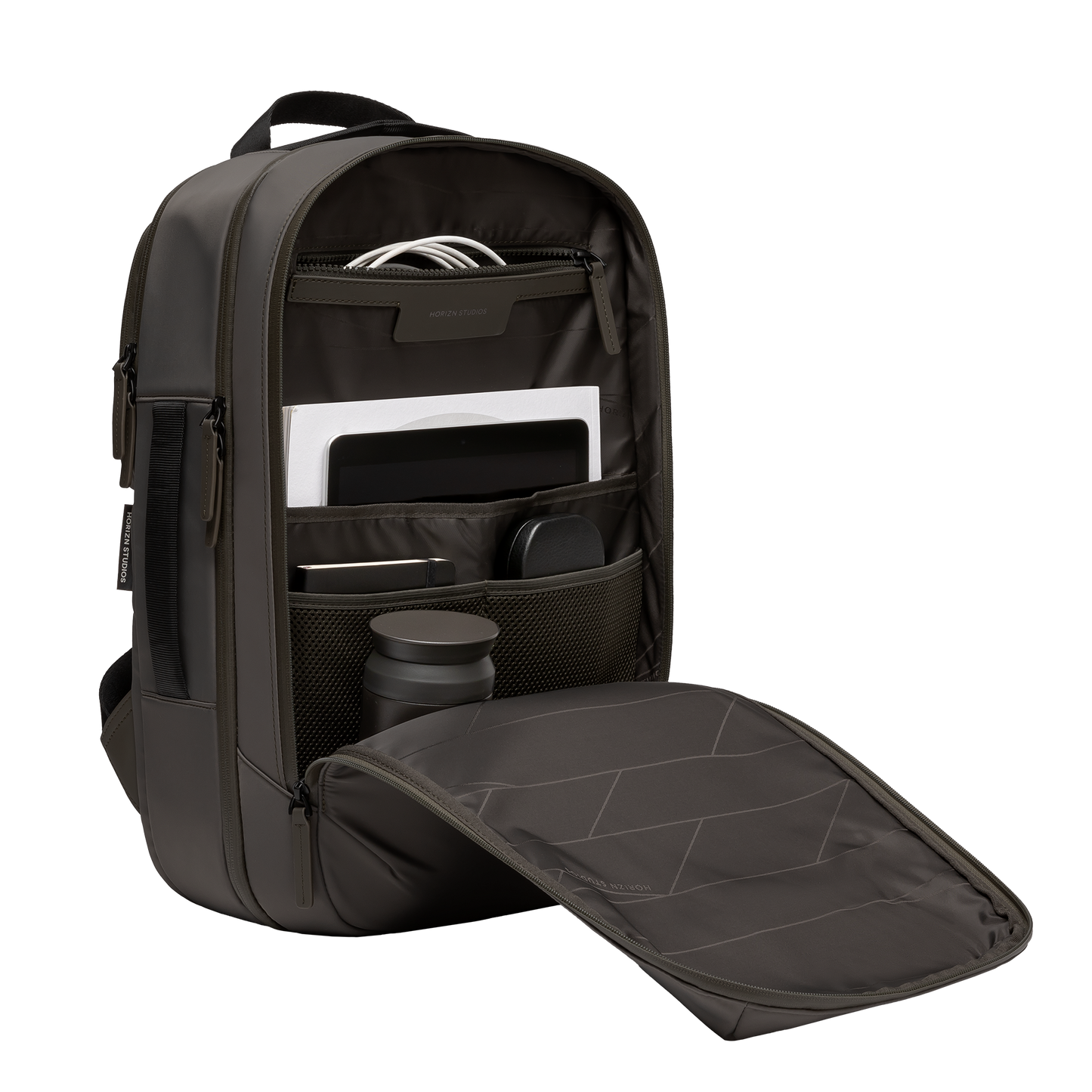 Gion Backpack Travel (Generation 24/25) / Dark Olive / Recycled Nylon