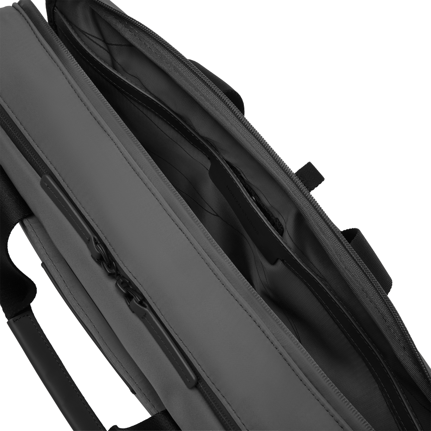 Gion Briefcase / All Black / Recycled Nylon