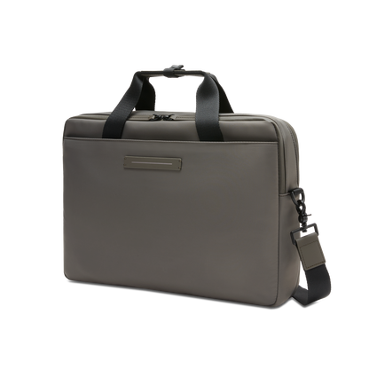 Gion Briefcase Grün Detail Shot - Horizn Studios