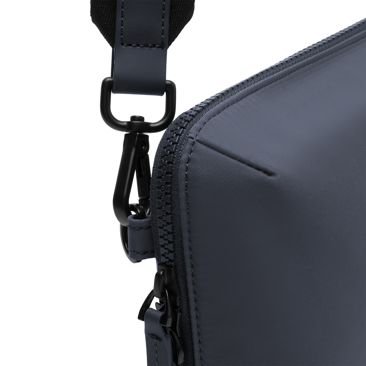 Gion Shoulder Bag / Night Blue / Recycled Nylon