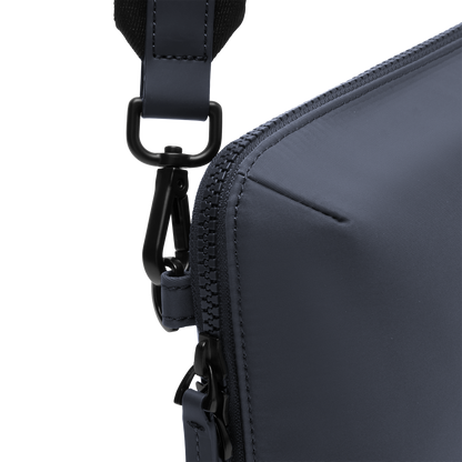Gion Shoulder Bag / Night Blue / Recycled Nylon