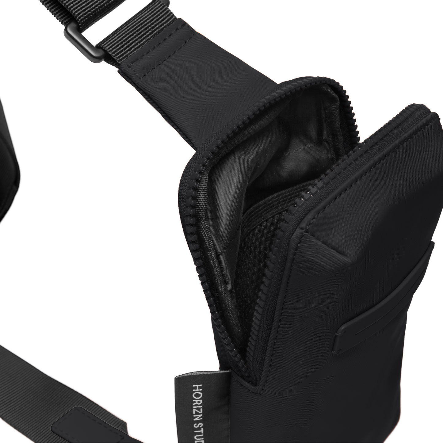 Gion Cross-Body S / All Black / Recycled Nylon / Size S