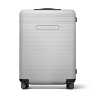 H6 / Light Quartz Grey / Premium Hard Shell / Check-In Size M / Essential