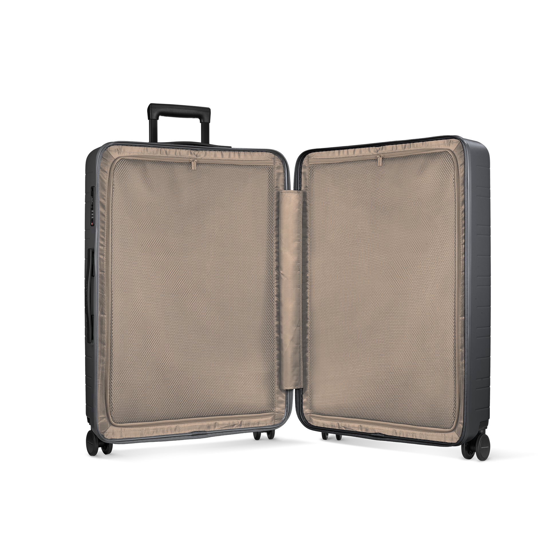 H7 GO Koffer Innenansicht mit Raumtrenner und Netzfächern