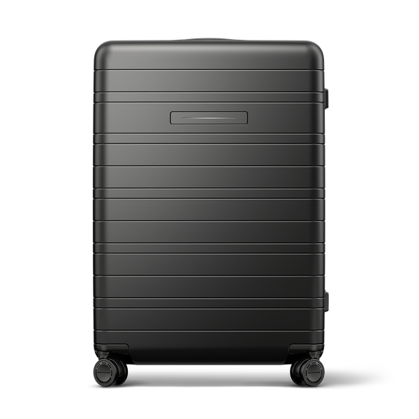 H7_Pro_All_Black_Front_11a73c4