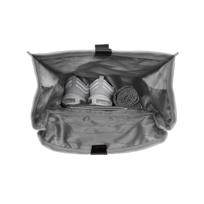 Sofo Rolltop Rucksack Light Quartz Grau Main Pocket - Wasserabweisend Vegan Ergonomisch - Horizn Studios