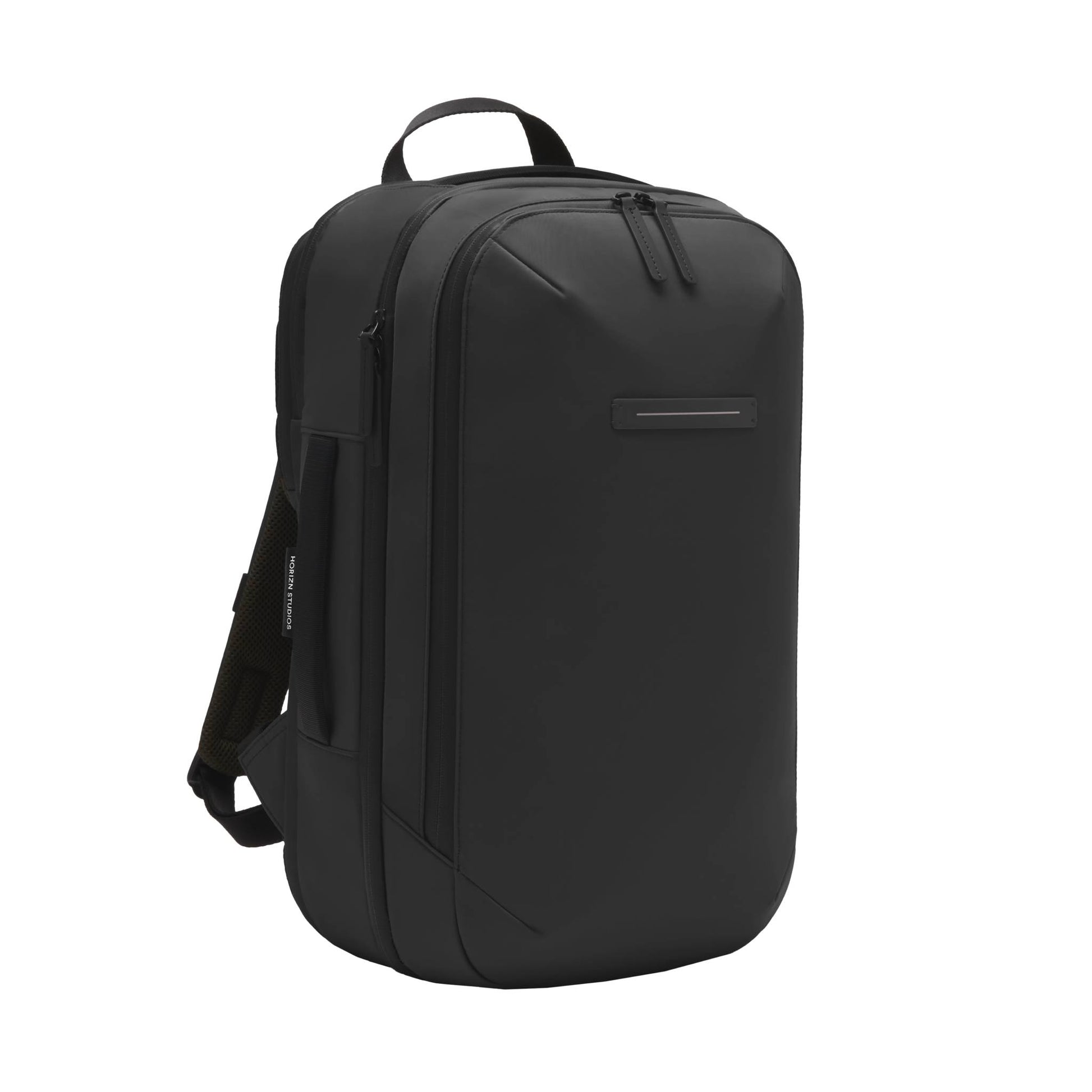 Gion Backpack Travel / All Black / Recycled Nylon 3