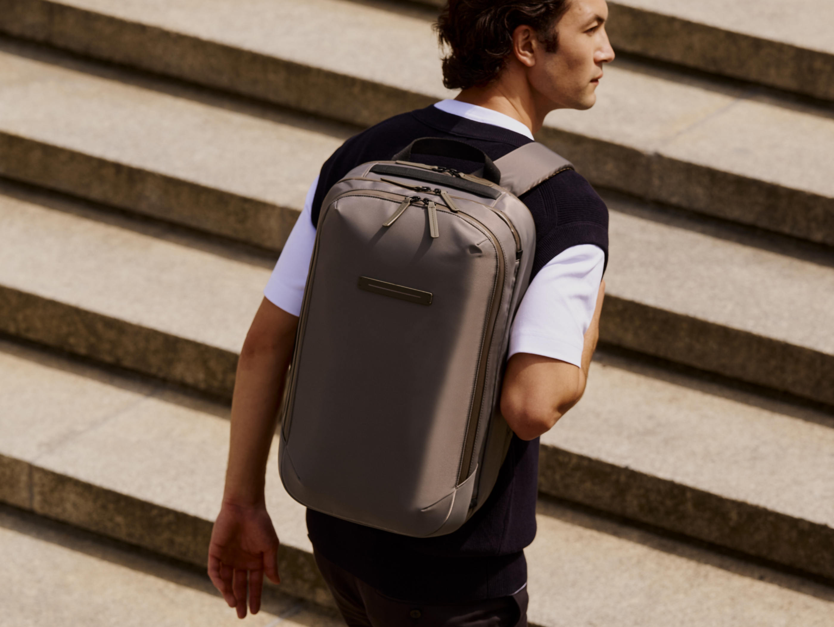 Gion Travel Rucksack Close - Wasserabweisend Vegan Ergonomisch - Horizn Studios